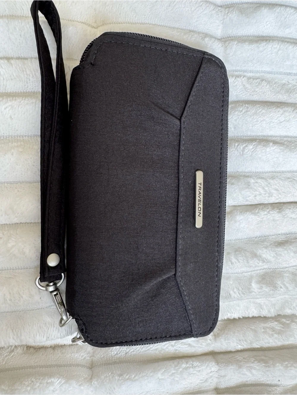 Travelon simple functional